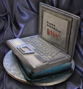 Laptop cake Davy 100712.png